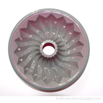 Nonstick Fluted Tube Pan